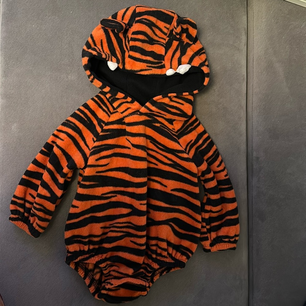 Old Navy baby tiger costume